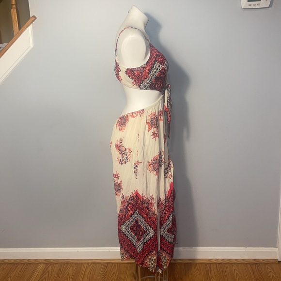 Free People Bella Floral Printed Jumpsuit Cutout Size Medium - Picture 6 of 13
